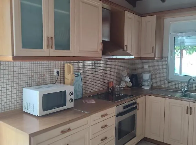 Aspri Ammos House شقة
