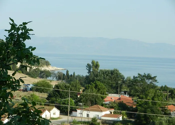 Aspri Ammos House *